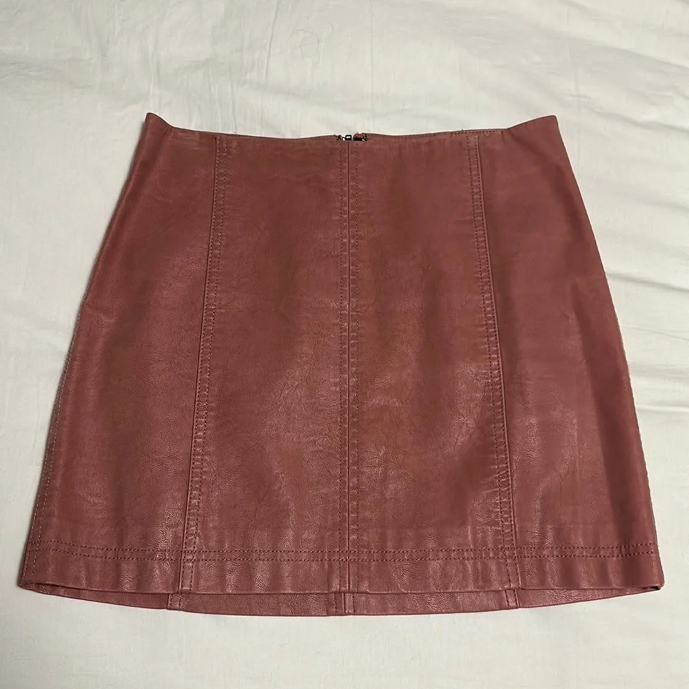 Free People Modern Femme vegan suede mini skirt in rose - Picture 5 of 10